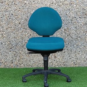 Cadira operativa verda
