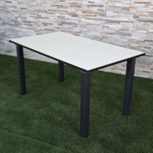 Taula b/n 140